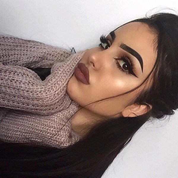 С кавказскими девушками