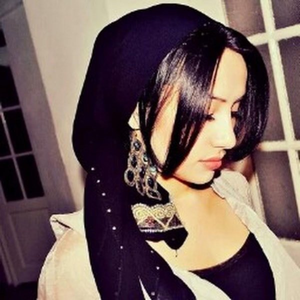 С кавказскими девушками