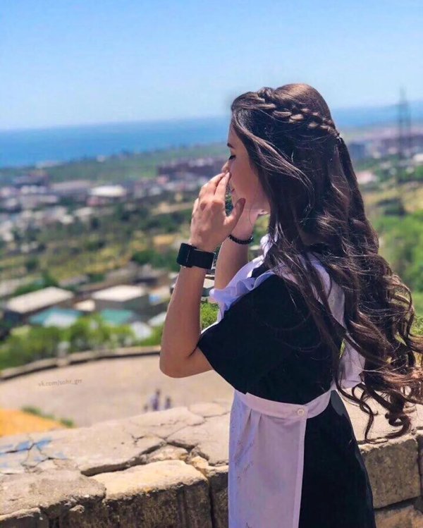 С кавказскими девушками