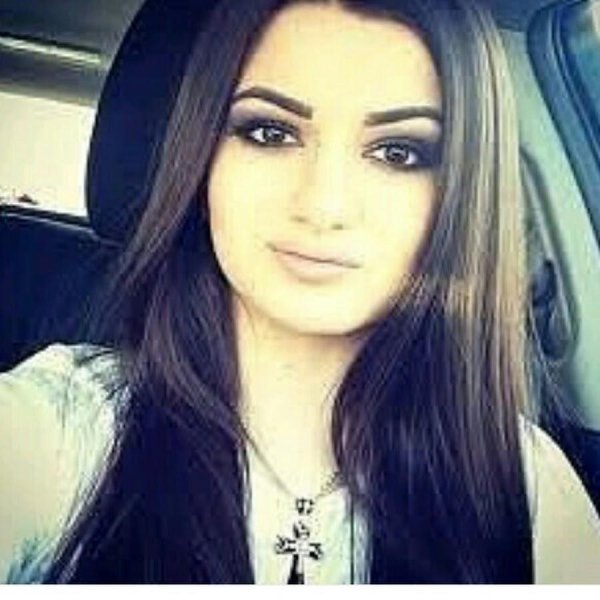 С кавказскими девушками