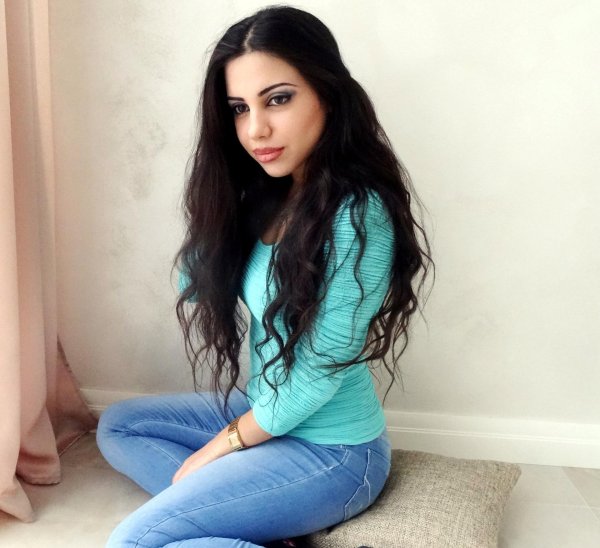 С кавказскими девушками