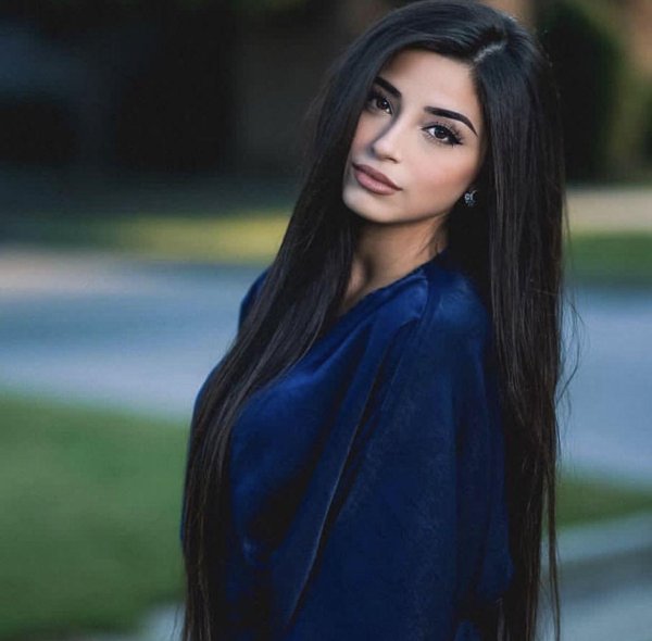 С кавказскими девушками