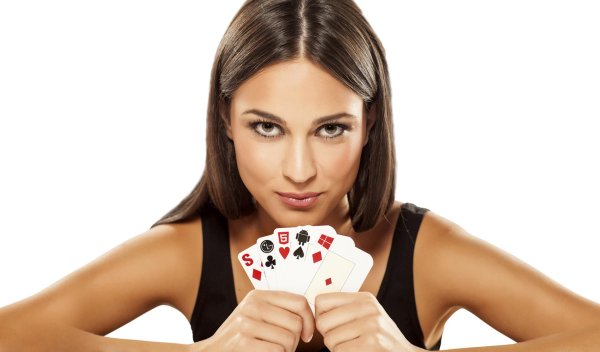 Девушка с картами