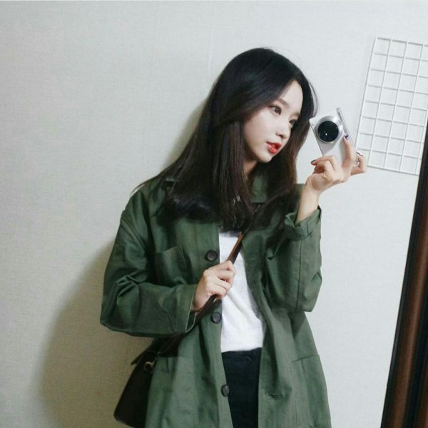 С корейскими девушками