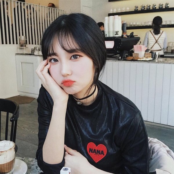 С корейскими девушками