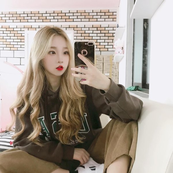 С корейскими девушками