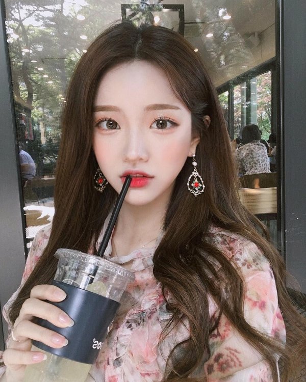 С корейскими девушками