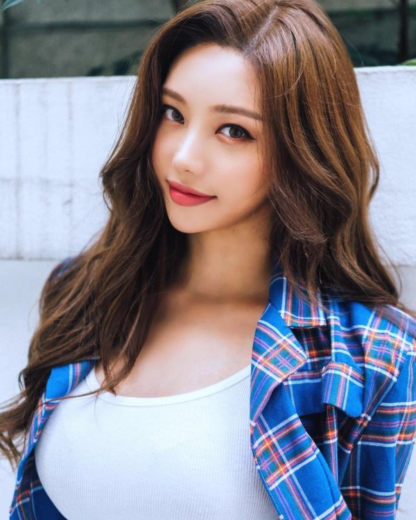 С корейскими девушками