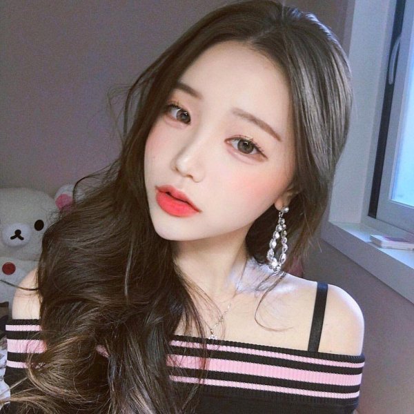 С корейскими девушками