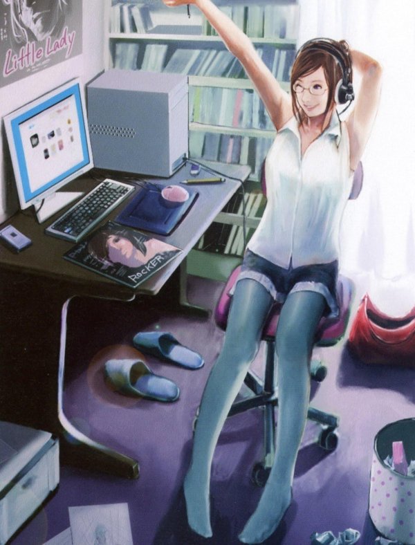 Девушка за компьютером