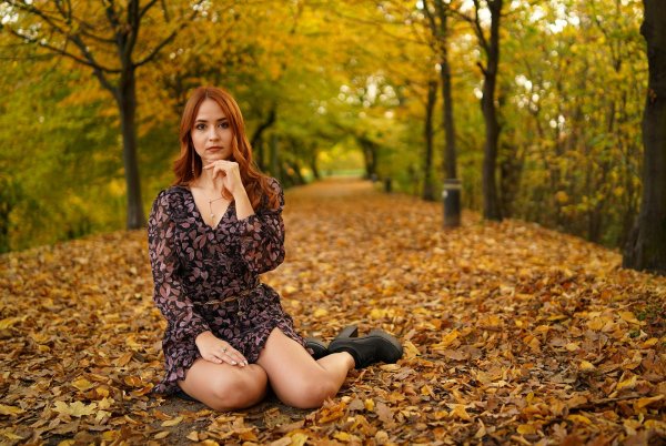 Осени с девушками