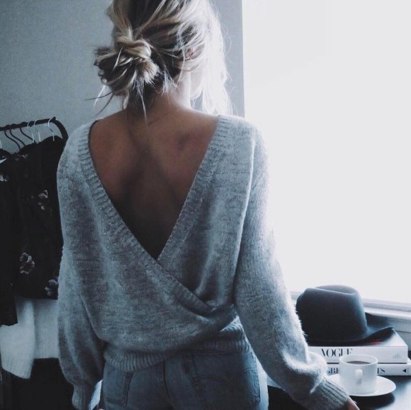 Зима девушка спиной