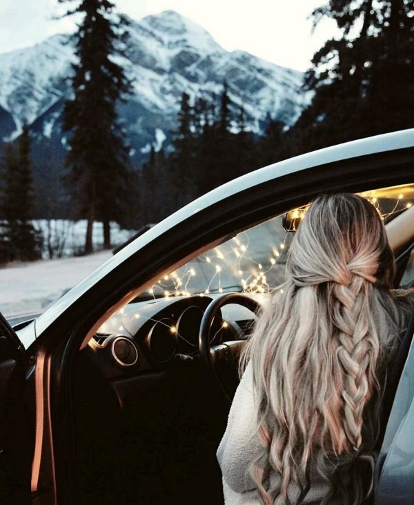 Зима девушка спиной