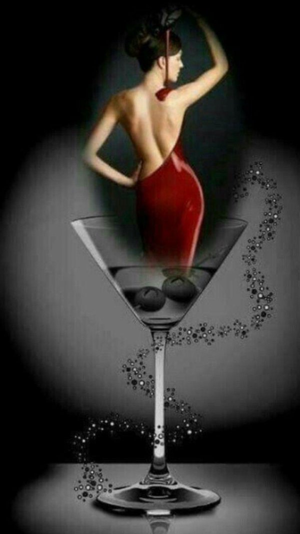 Девушка и бокал