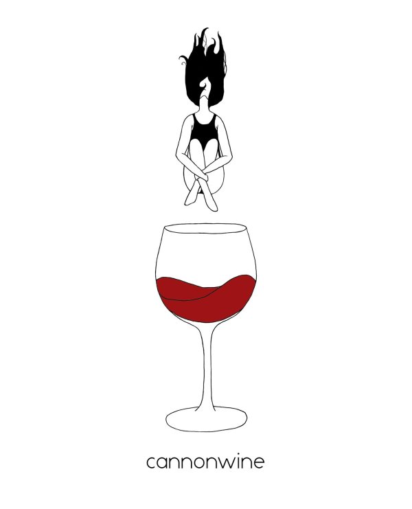 Девушка и бокал