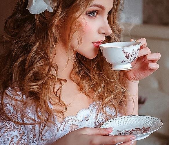 Утренние с девушками