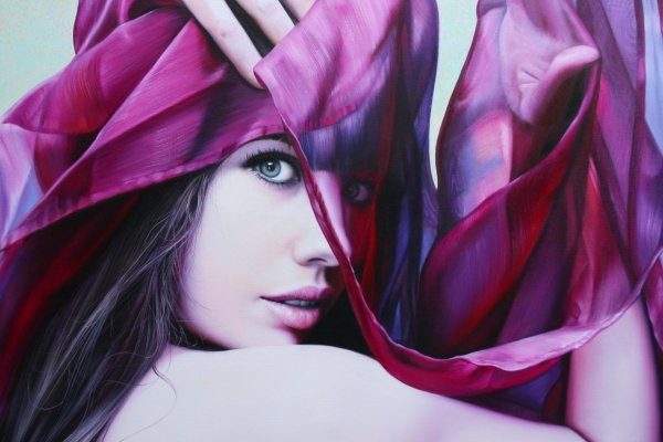 Фиолетовые с девушками