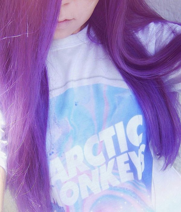 Фиолетовые с девушками