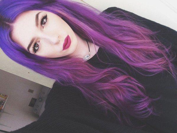 Фиолетовые с девушками