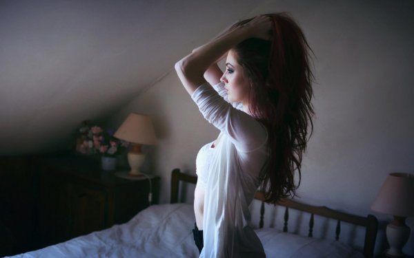 Полуобнаженные с девушками