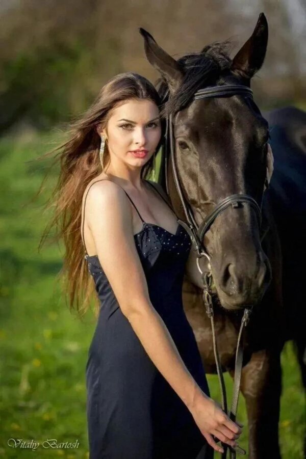 Девушка на коне
