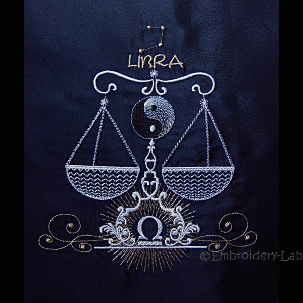 Девушка с весами