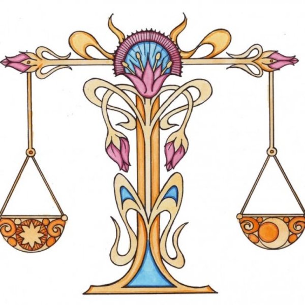 Девушка с весами