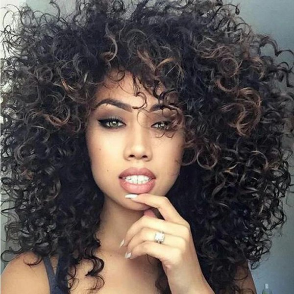 С кудрявыми девушками