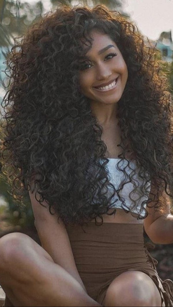 С кудрявыми девушками