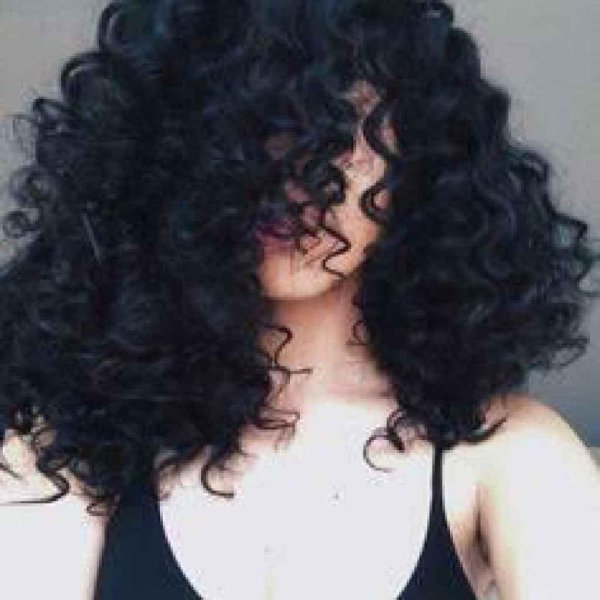 С кудрявыми девушками