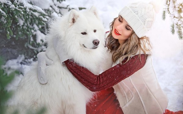 Девушка и собака