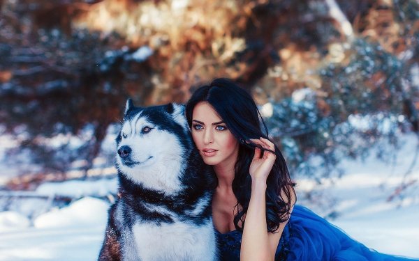 Девушка и собака