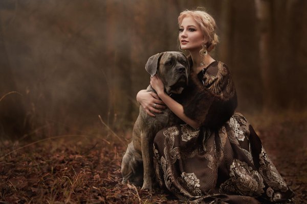 Девушка и собака