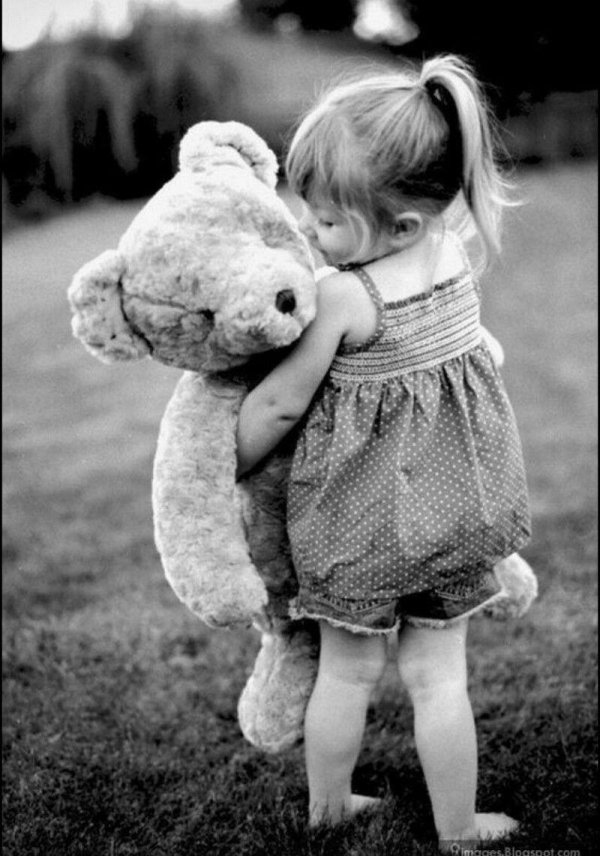 Девушка с мишкой