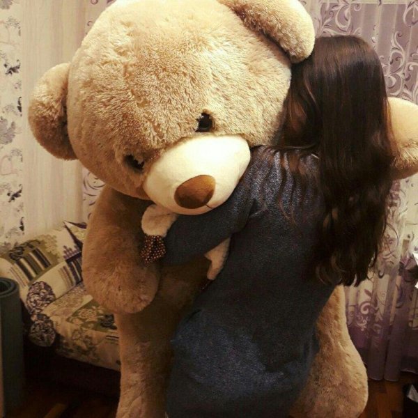 Девушка с мишкой