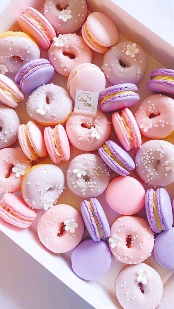 розовые вкусняшки