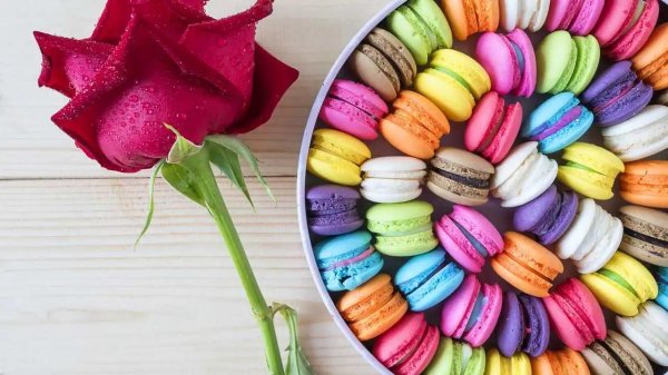 макароны разноцветные