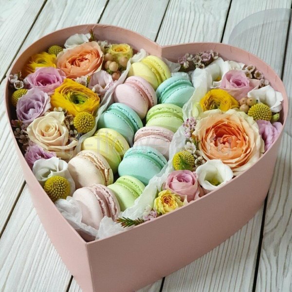 макаронс в коробочке