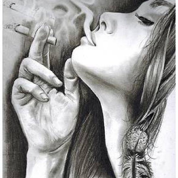 С курящими девушками