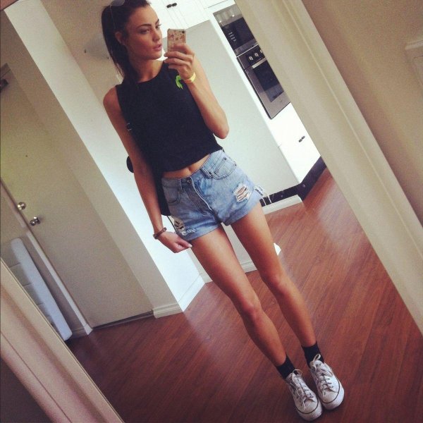 С худыми девушками