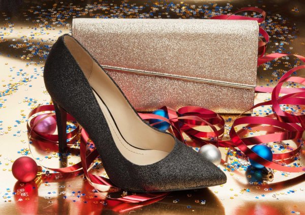 На девушках туфли