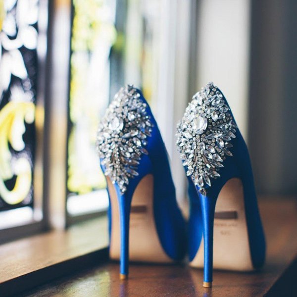 На девушках туфли