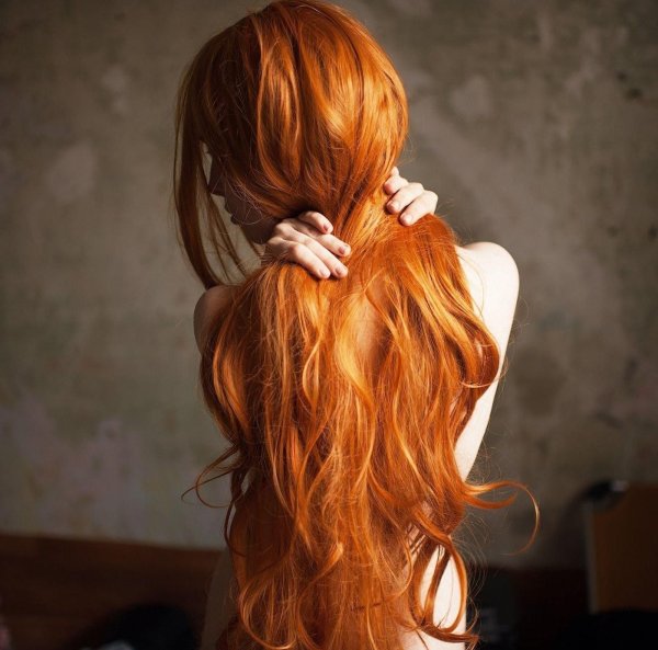 С рыжеволосыми девушками