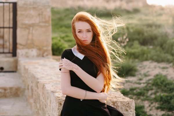 С рыжеволосыми девушками