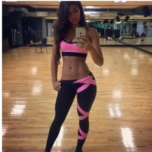 С девушками спортсменками