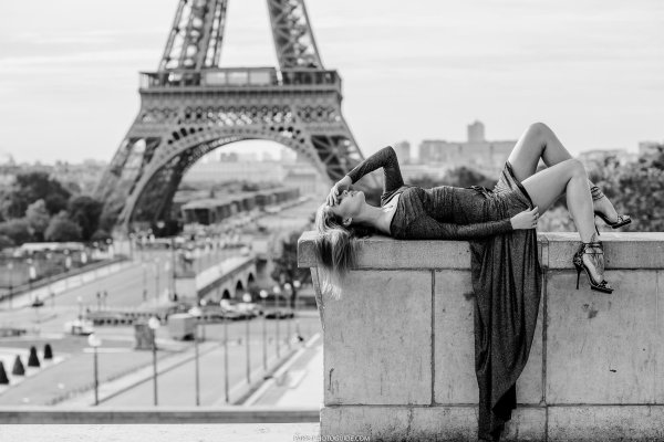 Париж и девушка
