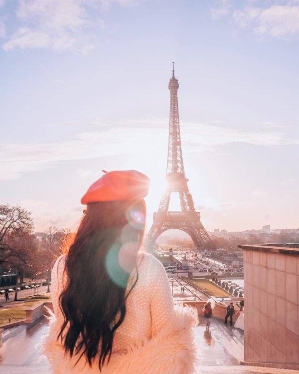 Париж и девушка