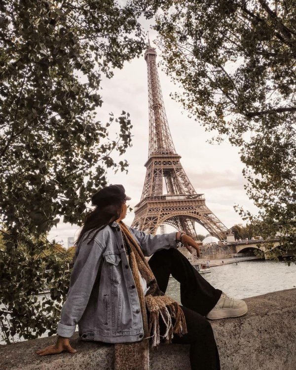 Париж и девушка