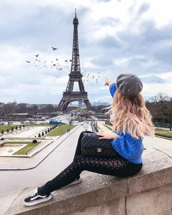 Париж и девушка