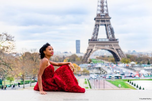 Париж и девушка